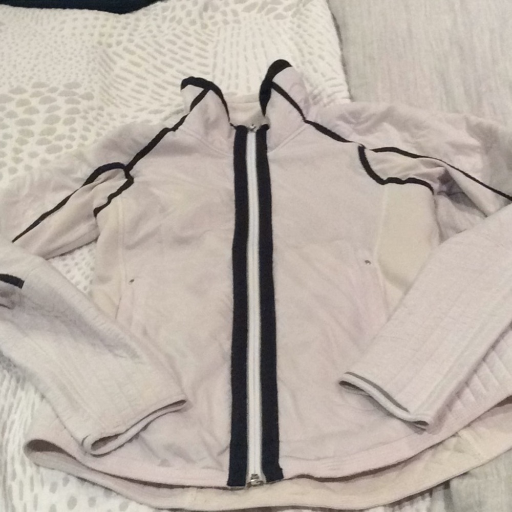 Lululemon jacket 6